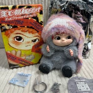 BECOME REBEL-WAKUKU Fuzzy Trendy Fun Party Series plush.New.Box opened to verify